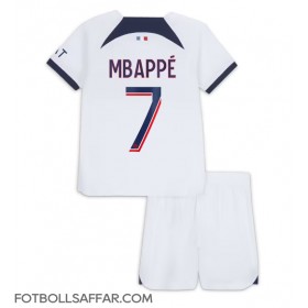 Paris Saint-Germain Kylian Mbappe #7 Bortadräkt Barn 2023-24 Kortärmad (+ Korta byxor)